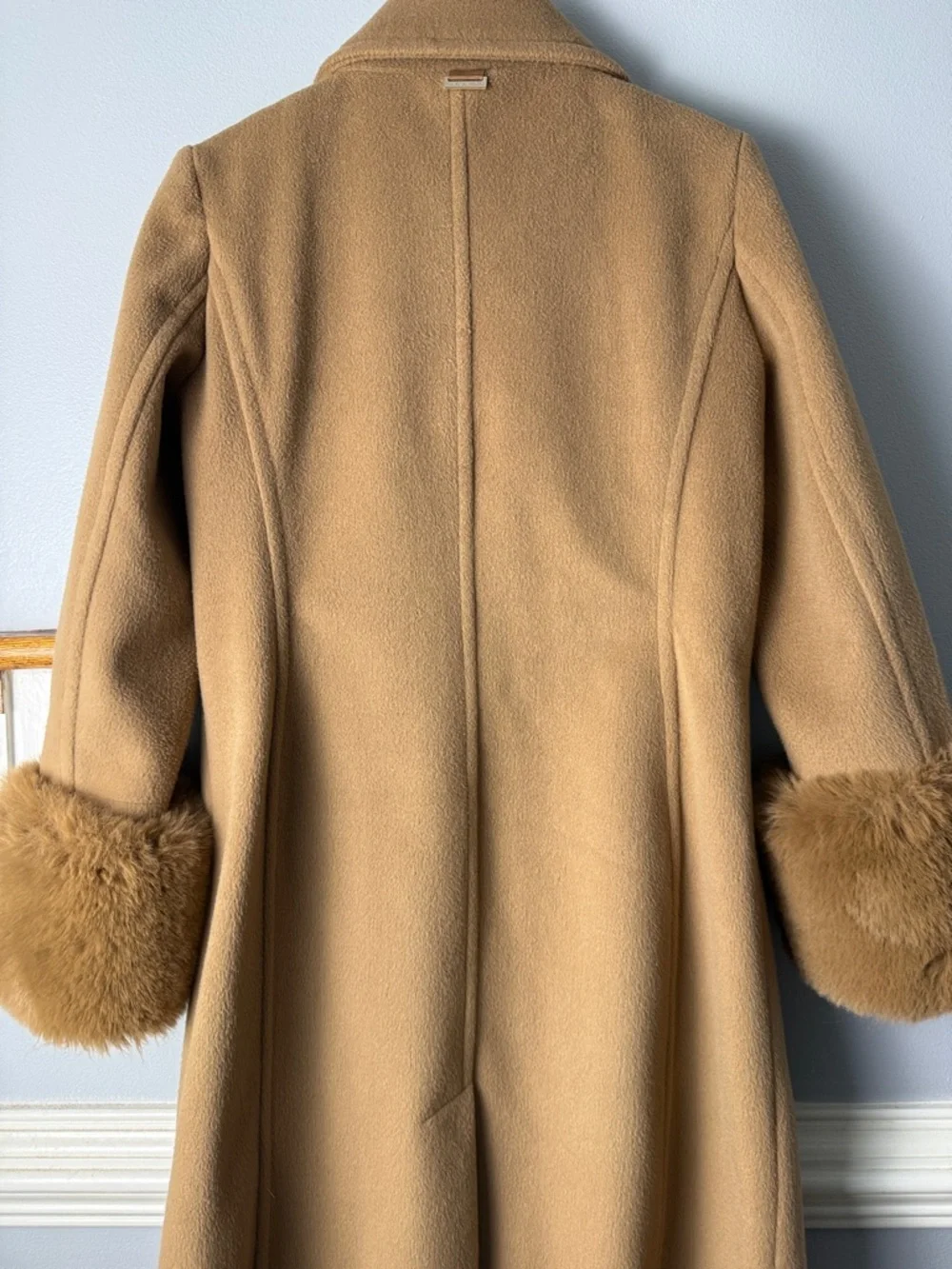 Vince Camuto Camel Trench Coat with Faux Fur Cuffs - Picture 6 of 11